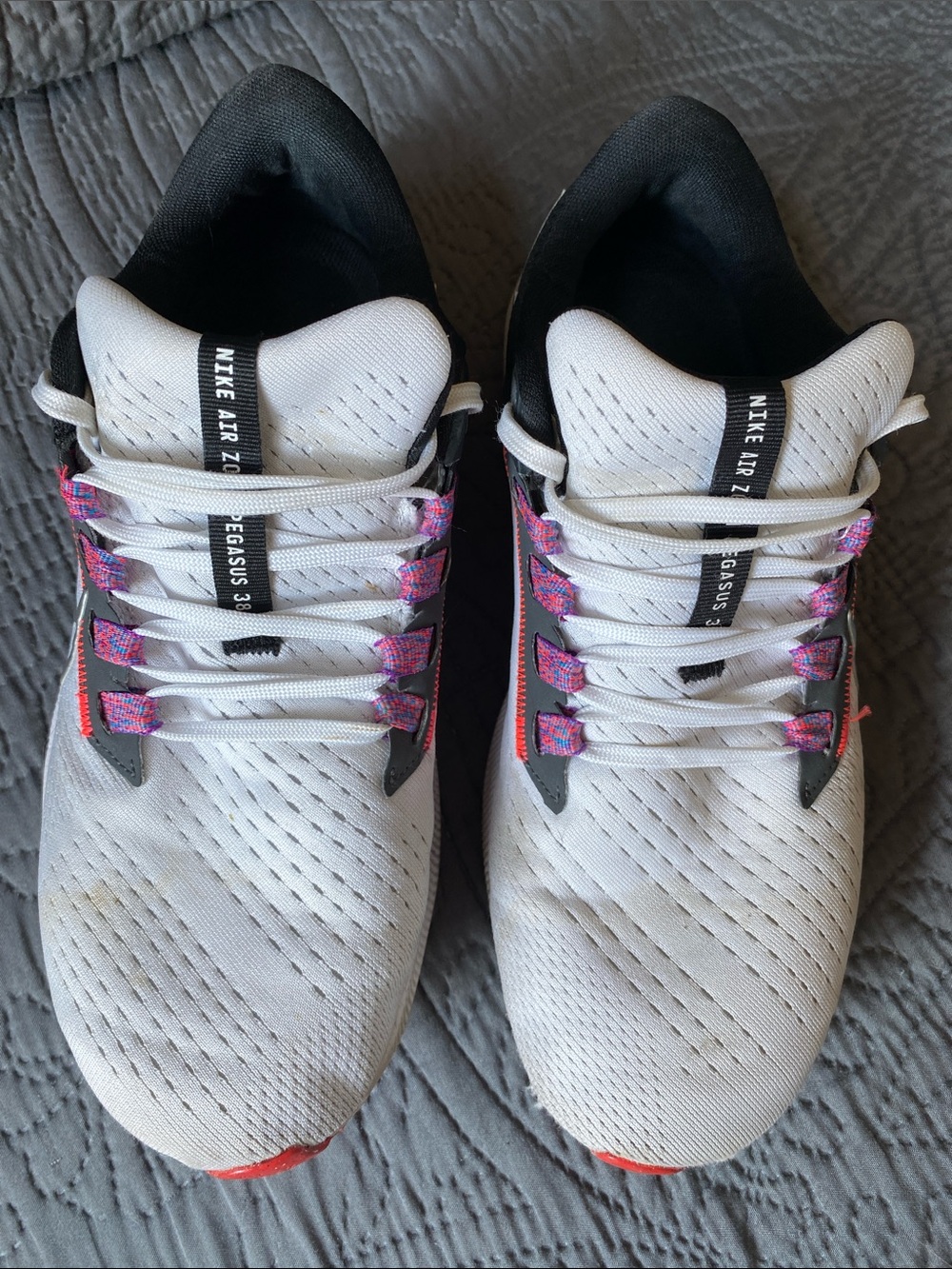Nike White Black Pink Accent Running Shoes